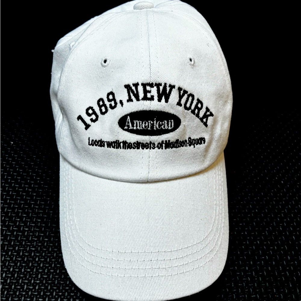 1989 New York trendy white cotton hat, never worn, women’s and men’s sun hat